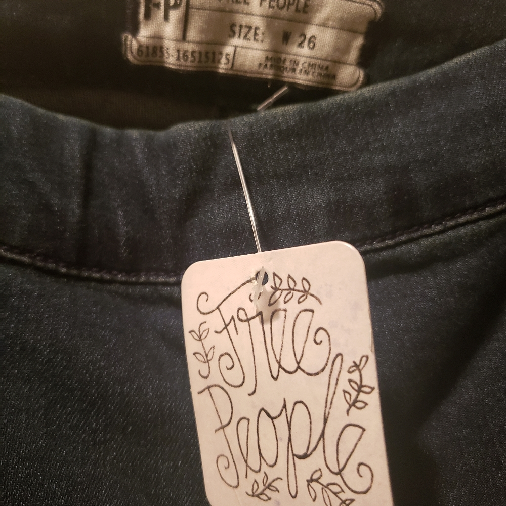 FREE PEOPLE DENIM SIZE 26
